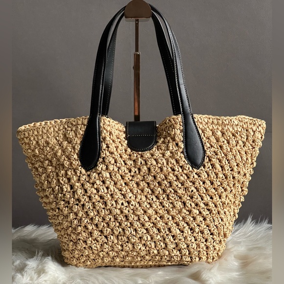 CA034 - Coach Small Tote - Picture 7 of 12